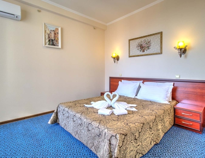 Люкс Б 2-местный 2-комнатный - Отель «Ламбат» Утес