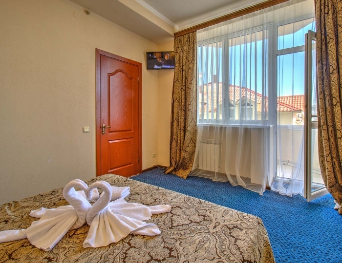 Люкс Б 2-местный 2-комнатный - Отель «Ламбат» Утес