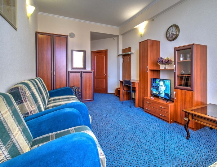 Люкс Б 2-местный 2-комнатный - Отель «Ламбат» Утес